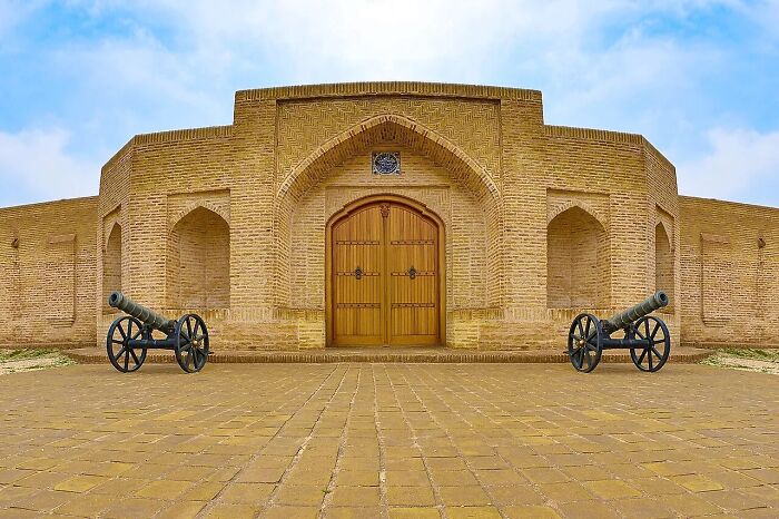 “Khan Al-Rubu'”