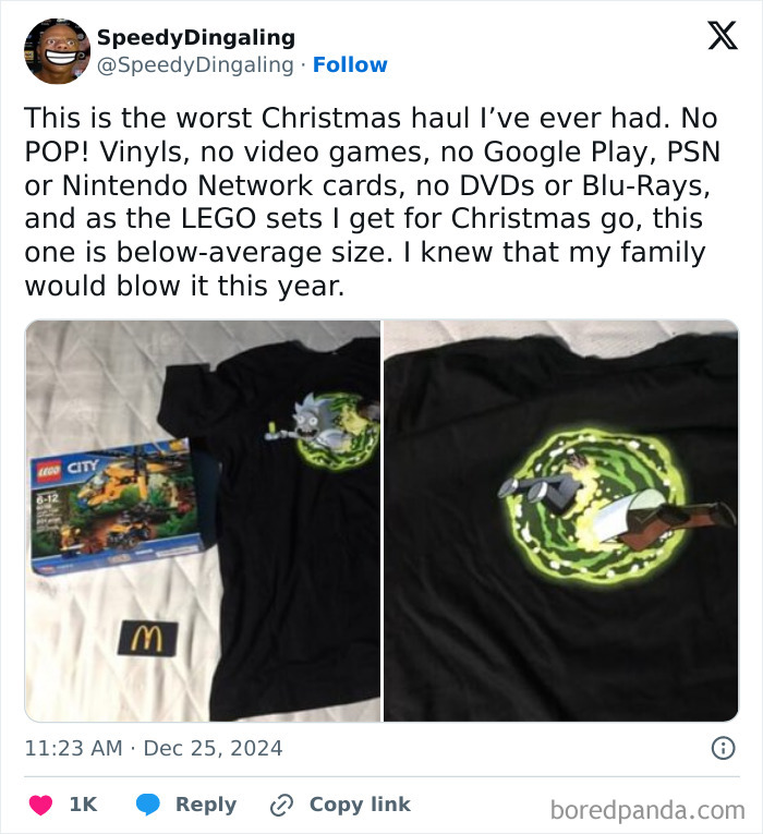 A tweet about a disappointing Christmas haul, showing a LEGO set and a t-shirt, relating to entitled men.