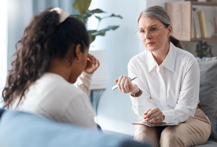 From Shocking To Absolutely Unhinged, Here Are 49 Reasons Why Folks Stopped Seeing Their Therapists
