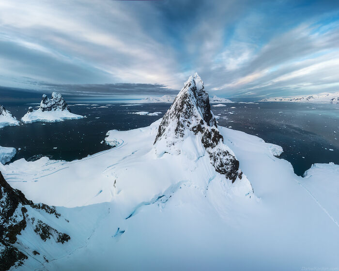 This Photographer Captured 42 Dreamlike Images Of Antarctica’s Beautiful Sunsets, Frozen Peaks, And Endless Plains