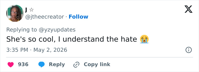 Tweet expressing understanding of hate towards black grills look Tweet expressing understanding of hate towards black grills look