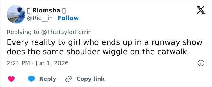 Tweet comparing reality TV girls’ shoulder wiggle to Stassi Schroeder’s Sports Illustrated runway walk Tweet comparing reality TV girls’ shoulder wiggle to Stassi Schroeder’s Sports Illustrated runway walk