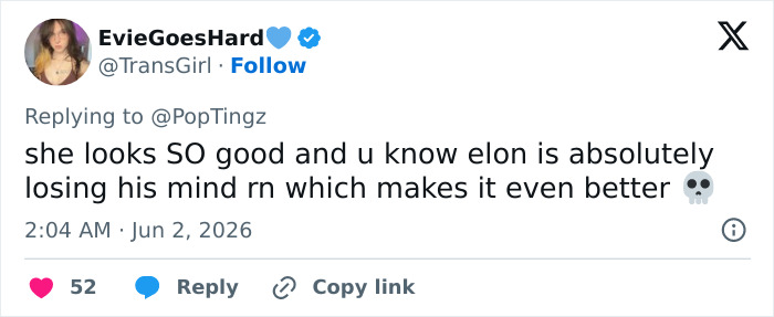 Tweet complimenting Vivian's look and mentioning Elon Musk's reaction Tweet complimenting Vivian's look and mentioning Elon Musk's reaction