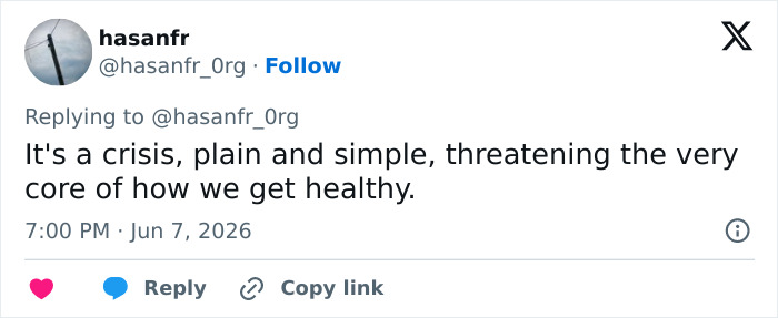 Tweet emphasizing healthcare crisis threatening health core Tweet emphasizing healthcare crisis threatening health core