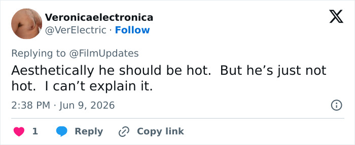 Twitter user commenting on Paul W. Downs recreation of Calvin Klein ad Twitter user commenting on Paul W. Downs recreation of Calvin Klein ad