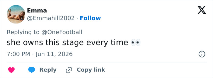 Tweet praising Shakira's stage presence at World Cup