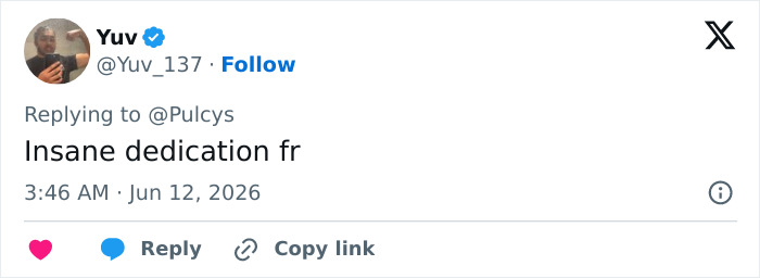 Tweet showing praise for looksmaxxer dedication to transformation