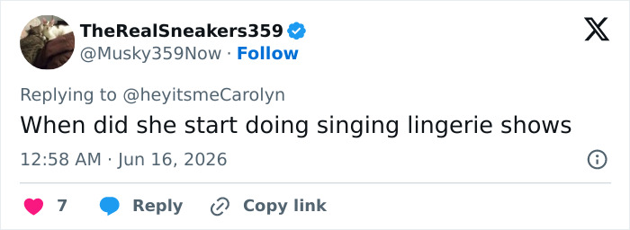Screenshot of a tweet asking when Shania Twain started doing singing lingerie shows, part of her transformation. Screenshot of a tweet asking when Shania Twain started doing singing lingerie shows, part of her transformation.