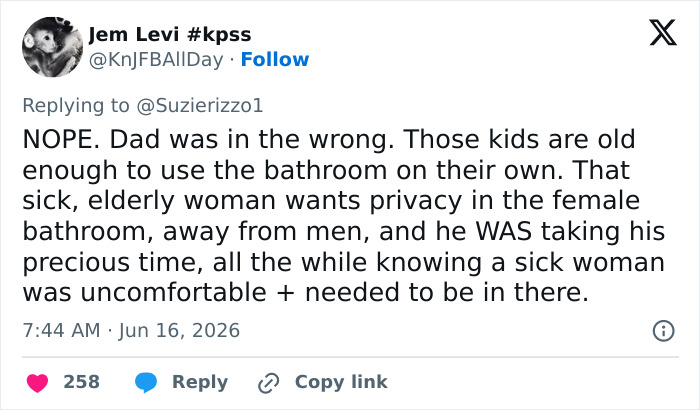 Tweet criticizing dad for restroom behavior and privacy issues Tweet criticizing dad for restroom behavior and privacy issues