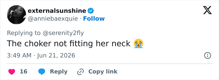 A tweet from externalsunshine on June 21, 2026, expressing concern about a choker not fitting Ariana Grande.