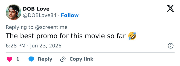 Tweet by DOB Love calling the movie souvenir the "best promo so far" for Supergirl fans.