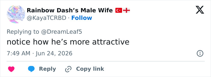 Screenshot of a netizen comment about Looksmaxxer Androgenics interaction with a trans woman: notice how hes more attractive. Screenshot of a netizen comment about Looksmaxxer Androgenics interaction with a trans woman: notice how hes more attractive.
