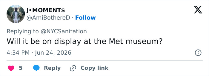 J&bull;MOMENT$ tweet: A user sarcastically asks if the stolen Knicks trashcan from the viral video will be in a museum.