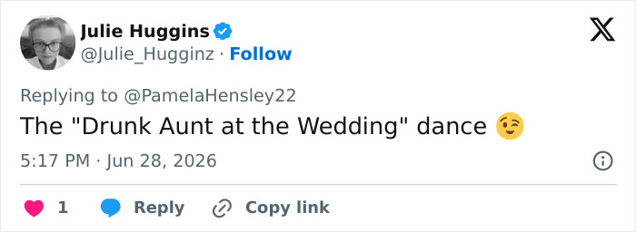 Screenshot of a hilarious reaction tweet about Madonna's Times Square performance, calling it a Drunk Aunt at the Wedding dance.