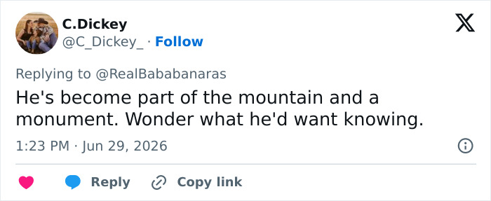 A tweet by C.Dickey comments on the frozen body Green Boots becoming part of Mount Everest, a poignant monument.