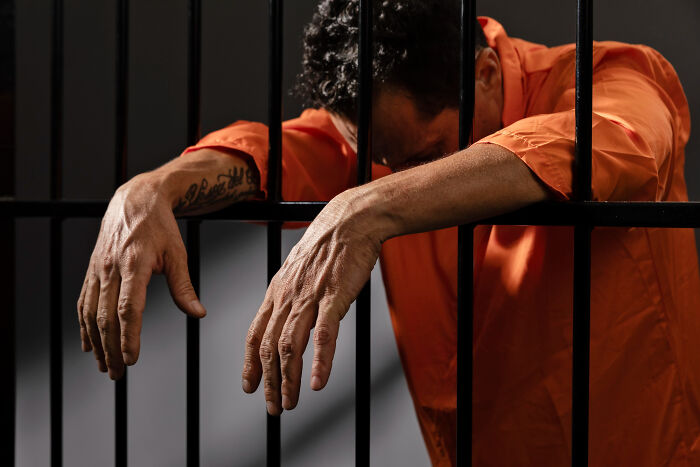 Former Prisoners Spill The Horrifying Truth About 20 Brutal Things They Witnessed In The Slammer