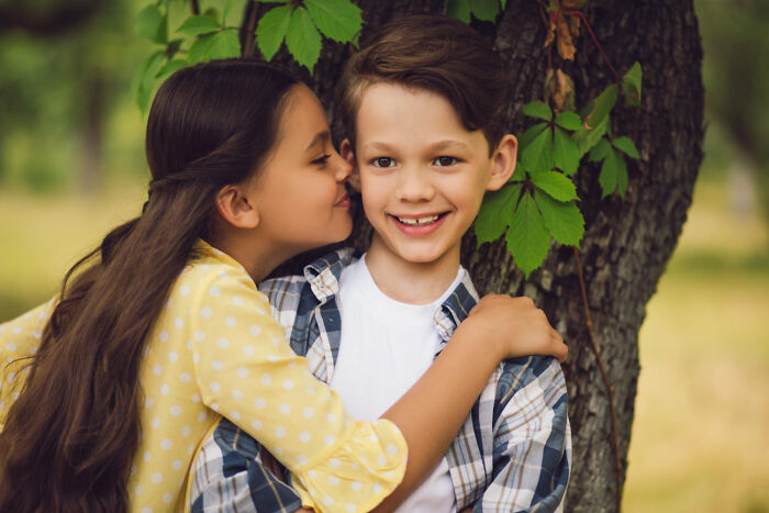 “Y’all Have Been Waiting To Confess Things”: 40 Stories That Sound Insane But Are 100% True