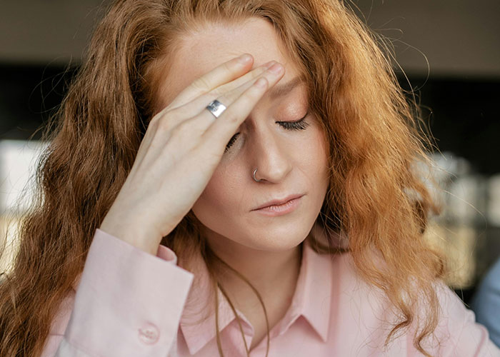 Woman Can't Believe Boyfriend Supports Female Friend In Her Time Of Need, Does Something Drastic