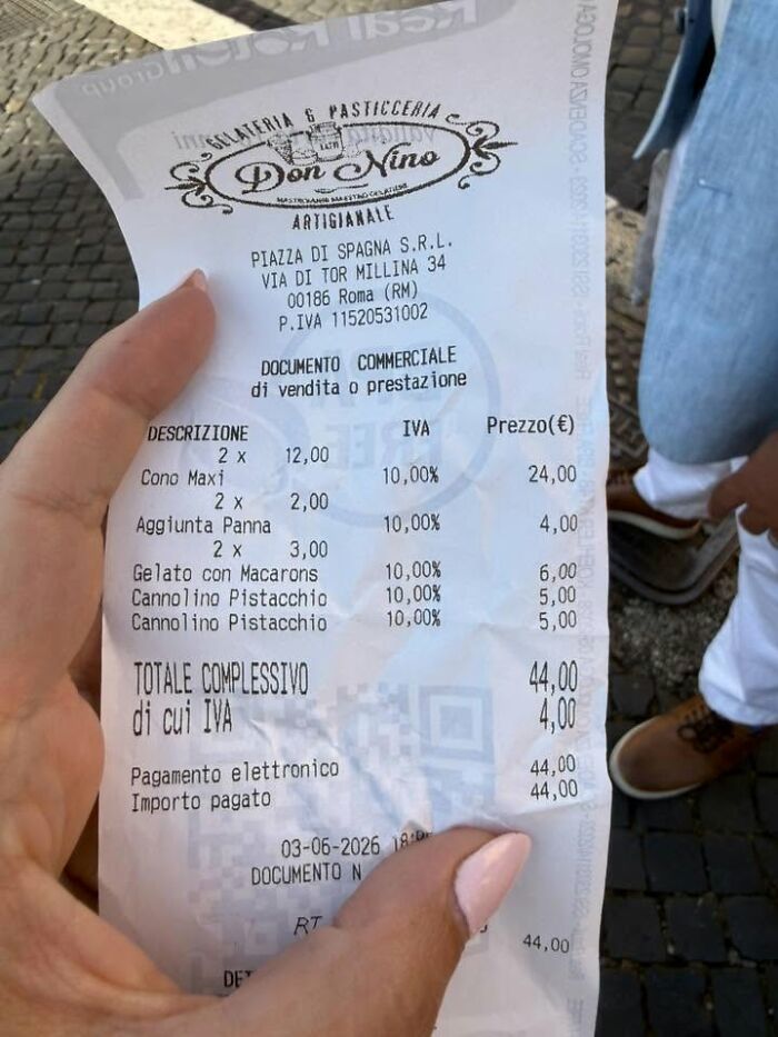 After US Tourists Are 'Tricked' Into Paying 44 Euros For Two Ice Creams In Rome, Expert Gives Travel Warning After US Tourists Are 'Tricked' Into Paying 44 Euros For Two Ice Creams In Rome, Expert Gives Travel Warning