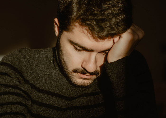 Woman Can't Believe Boyfriend Supports Female Friend In Her Time Of Need, Does Something Drastic