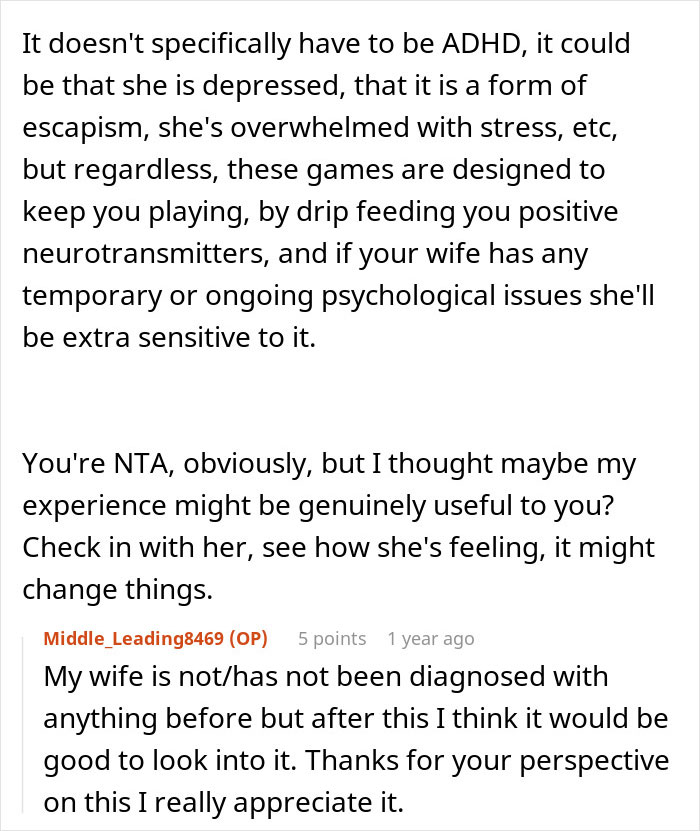 A discussion suggesting a woman's gaming problem could stem from depression or stress, recommending checking on her feelings.