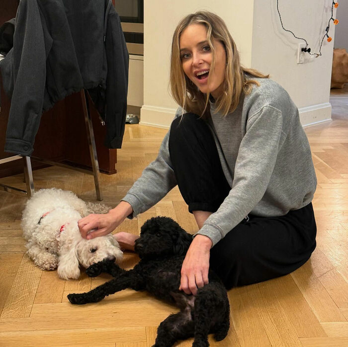 After Actress Faces Backlash Over Bedroom Photos With Her Son, Experts Weigh In On Parent-Child Boundaries After Actress Faces Backlash Over Bedroom Photos With Her Son, Experts Weigh In On Parent-Child Boundaries
