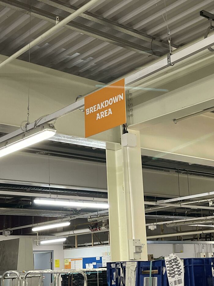 Breakdown area sign in a retail warehouse setting