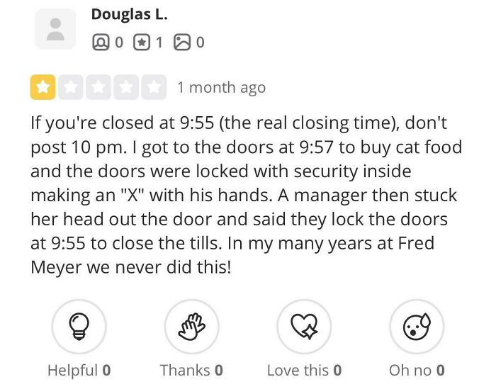 Retail worker review about early door lock closing at 9:55 instead of 10 pm frustrating customers