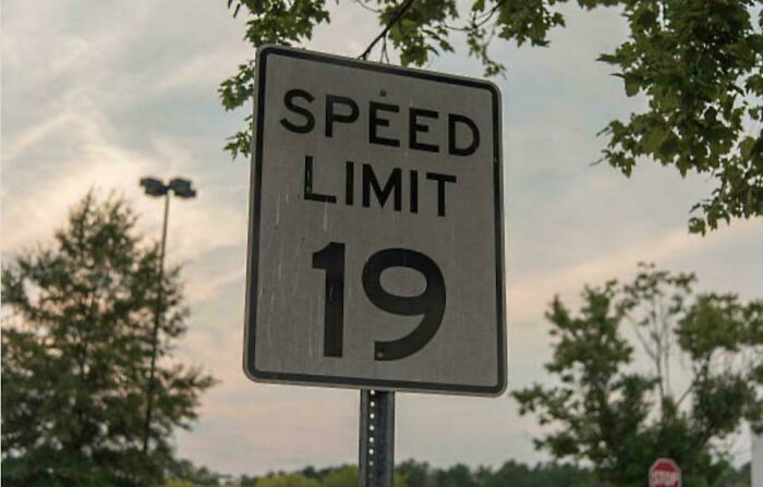 Unusual speed limit sign showing 19 mph