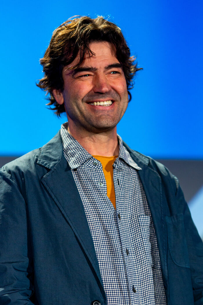 American Actor Ron Livingston, 59
