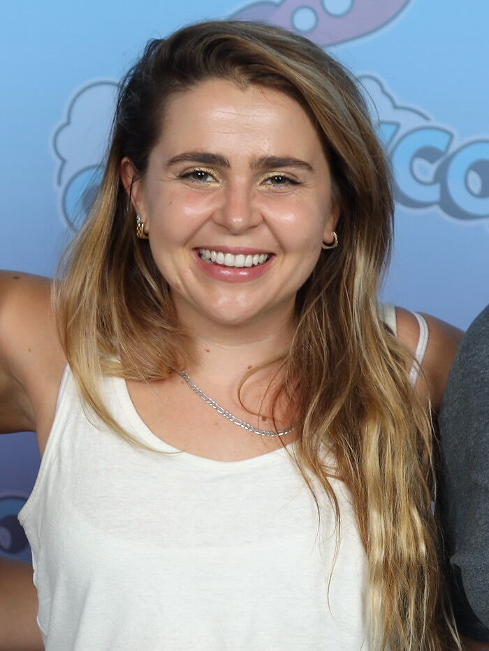Actress Mae Whitman, 38