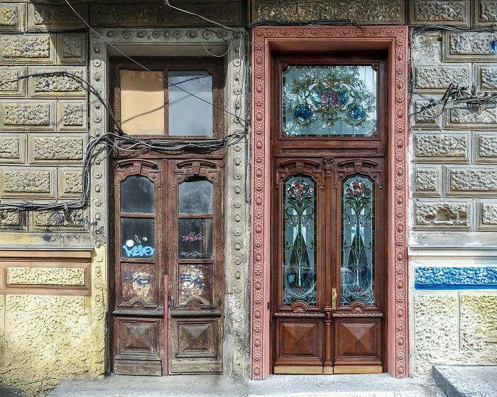 Restoring A Five-Meter Oak Entrance Door In Odesa During The War — Stained Glass, Carved Stile, Electric Strike, And A Lot Of Cable Removal