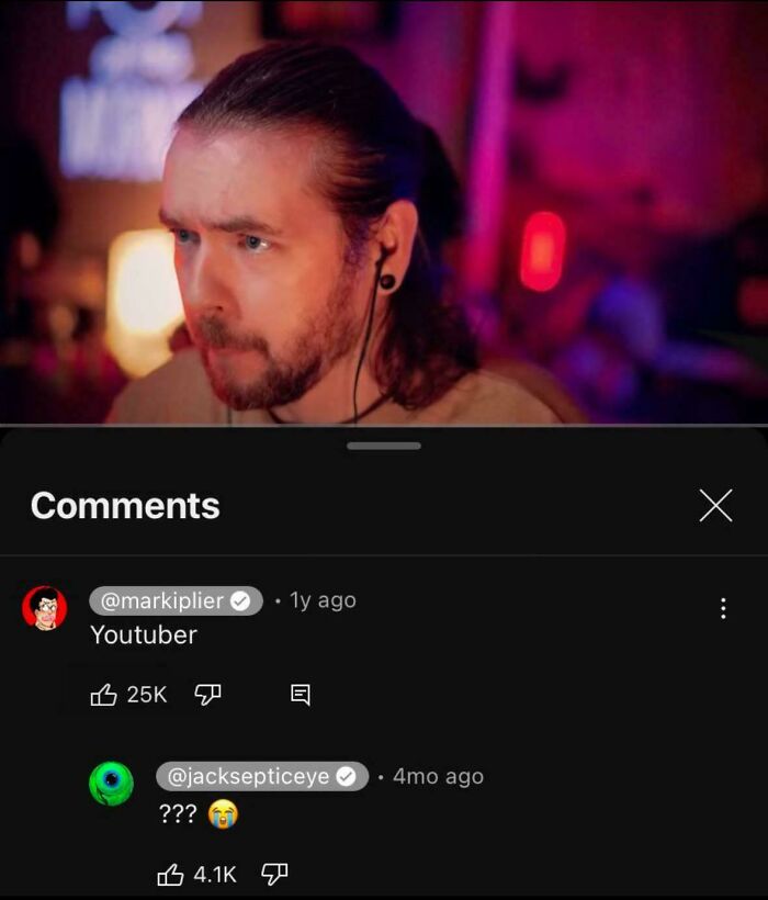 Humorous comments on YouTuber with emotional reactions in online chat