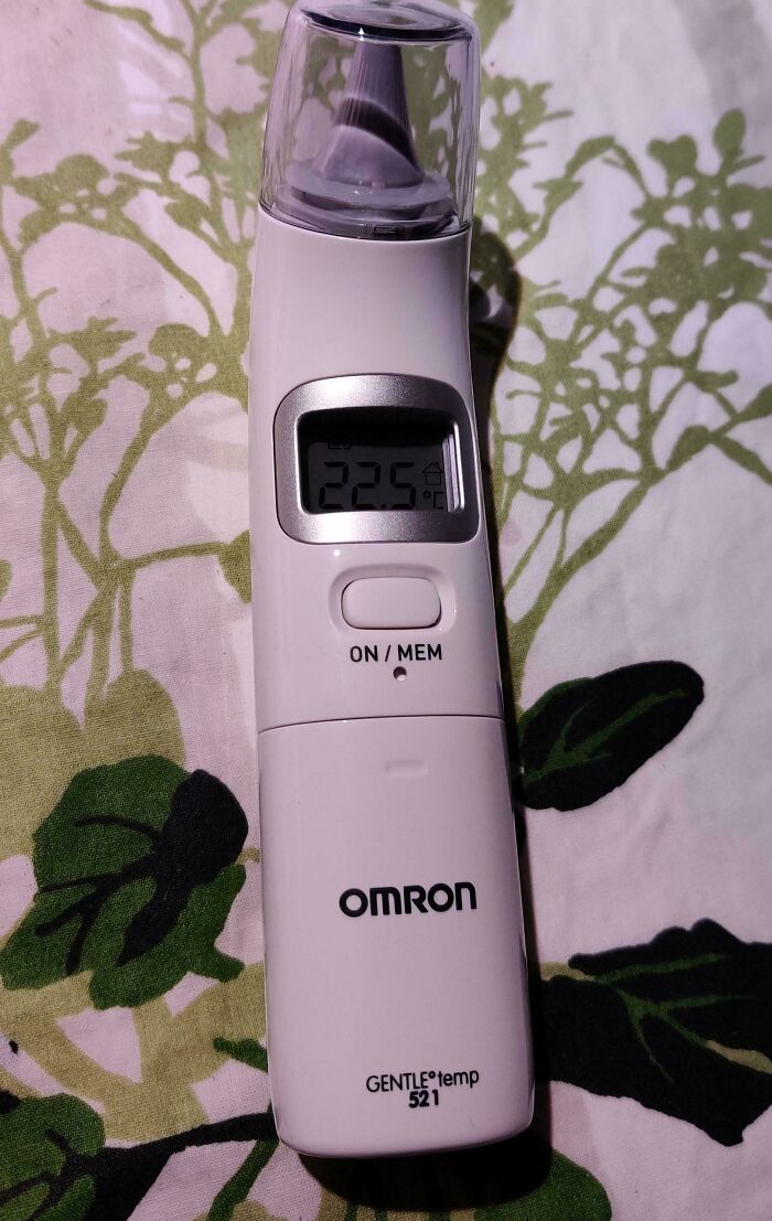 This Ear Thermometer Always Shows The Room Temperature Which Drains The Battery. It Requires A Battery Change Before Use Every Time Because Of It