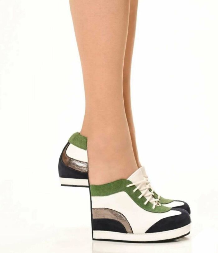 Optical illusion shoes that look like a glitch in the Matrix.