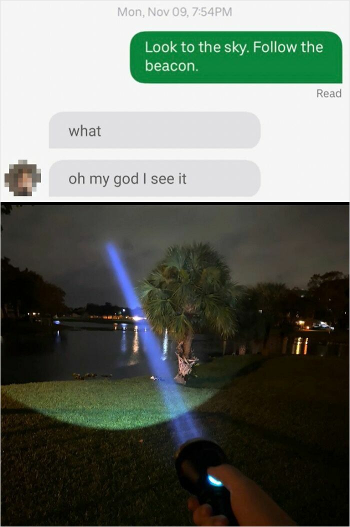 Funny food delivery fails: a text conversation about following a beacon, with a flashlight beam pointing to the sky.