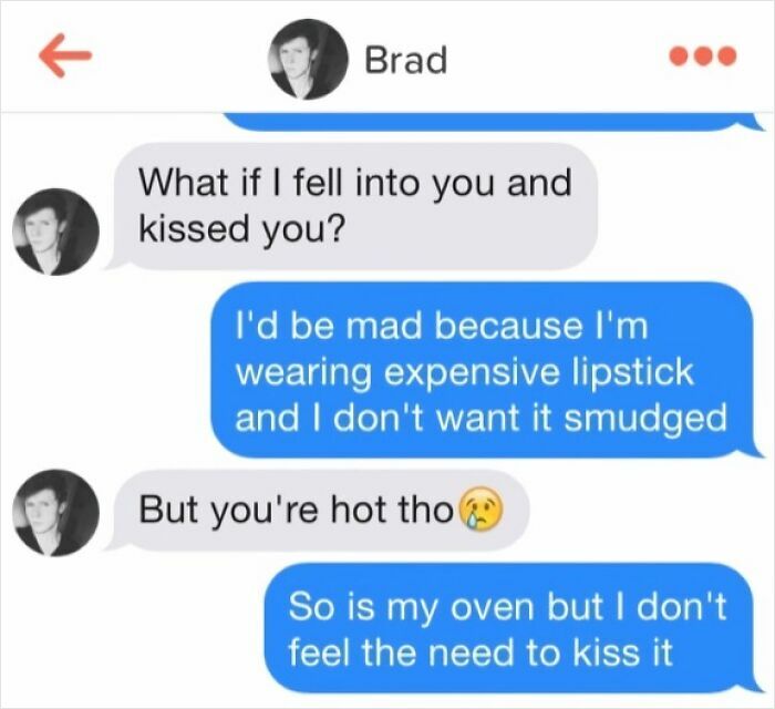 Epic come back from women done being polite, responding to a flirtatious text with a sarcastic comment about lipstick and an oven.
