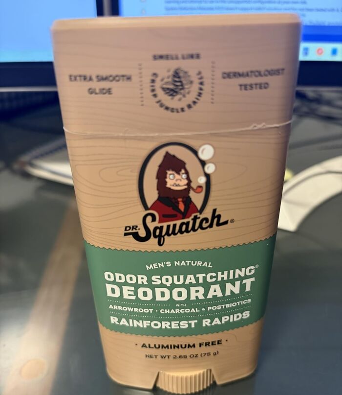 Natural odor squatching deodorant by Dr. Squatch for men