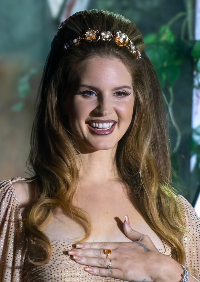 Singer-Songwriter Lana Del Rey, 41