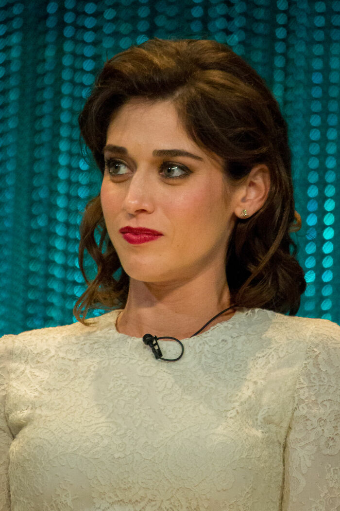 American Actress Lizzy Caplan, 44