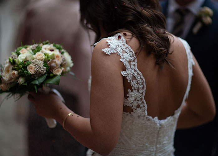 Entitled Mom Wants All Eyes On Her And Her Daughter During Brothers Wedding, Gets Dragged Instead