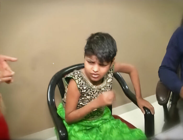 "Mowgli Girl" Who Was Found Wandering The Jungle When She Was Just 8 Years Old Tragically Passes Away At 18 "Mowgli Girl" Who Was Found Wandering The Jungle When She Was Just 8 Years Old Tragically Passes Away At 18