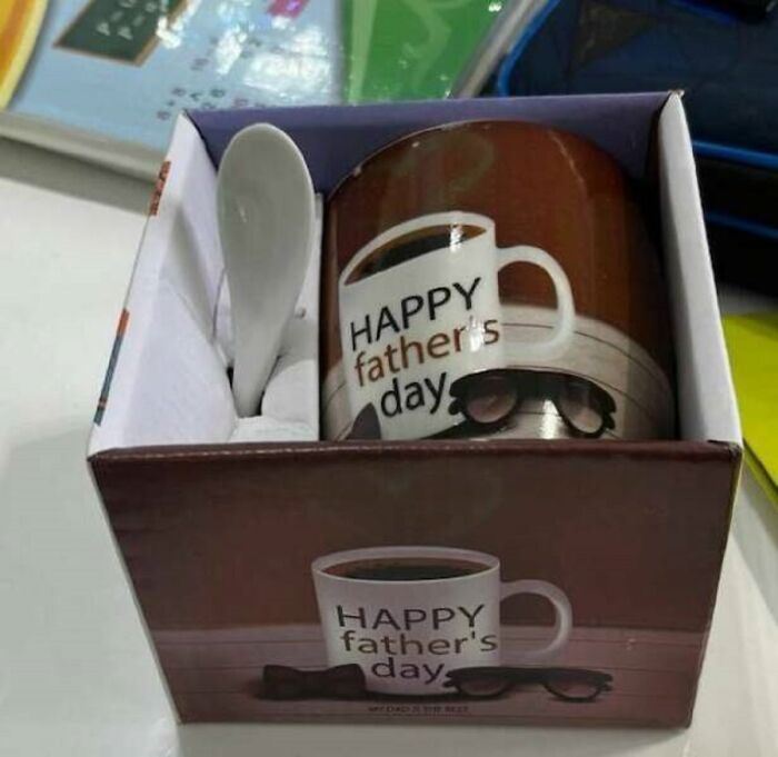 A Happy Fathers Day mug in a box, with a smaller image of a Fathers Day mug on the box, a “You Had One Job” fail.