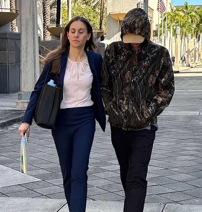Judge Left Horrified After Hearing Details Of Teen’s "Depravity" In Stepsister’s Cruise Homicide Judge Left Horrified After Hearing Details Of Teen’s "Depravity" In Stepsister’s Cruise Homicide