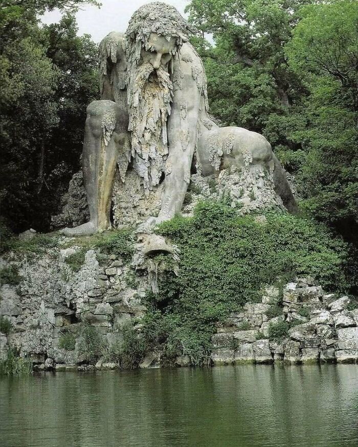 The Mighty Appennino Colossus Of Florence - A Marvel Of The Past!