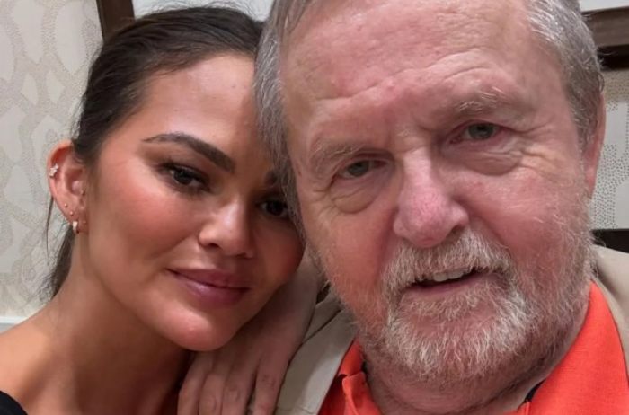 Chrissy Teigen Slammed For Move At Dad's Funeral: "How Much Did The Magazine Give You?" Chrissy Teigen Slammed For Move At Dad's Funeral: "How Much Did The Magazine Give You?"