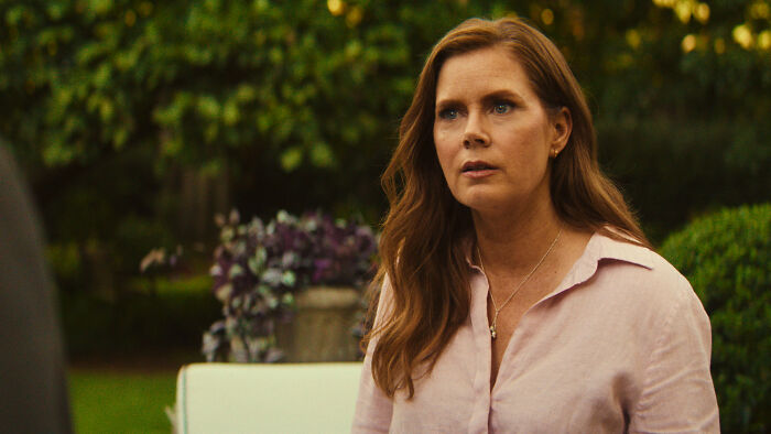 Woman looking concerned in outdoor scene from Cape Fear Martin Scorsese remake