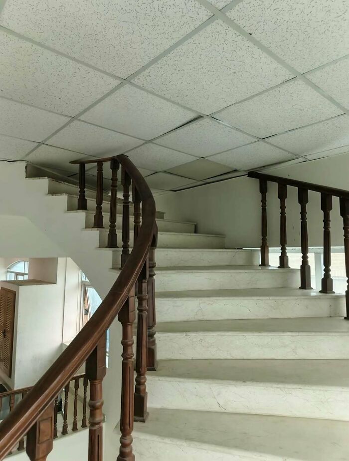 An uneven, poorly constructed staircase, exemplifying an architecture and design fail.