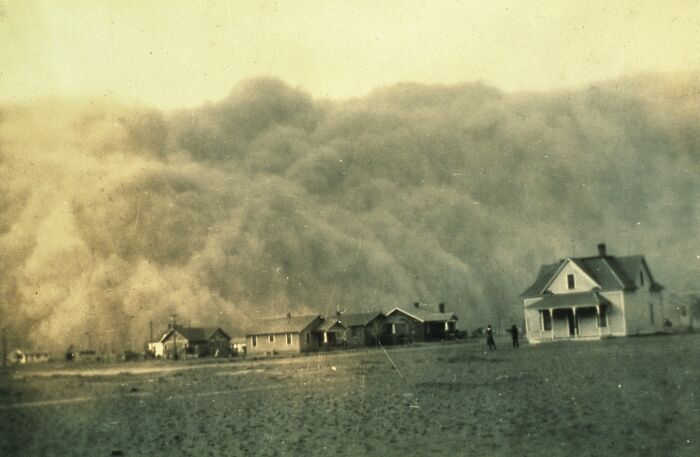 Dust Storm Approaching Stratford, Texas
