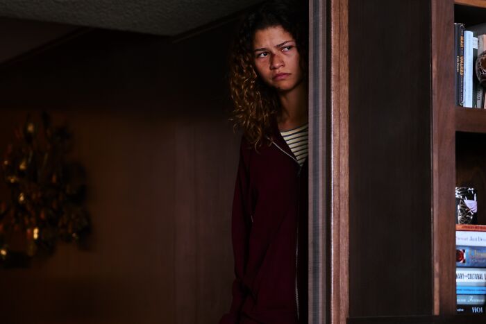 Euphoria character peeking from behind wall looking upset Euphoria character peeking from behind wall looking upset